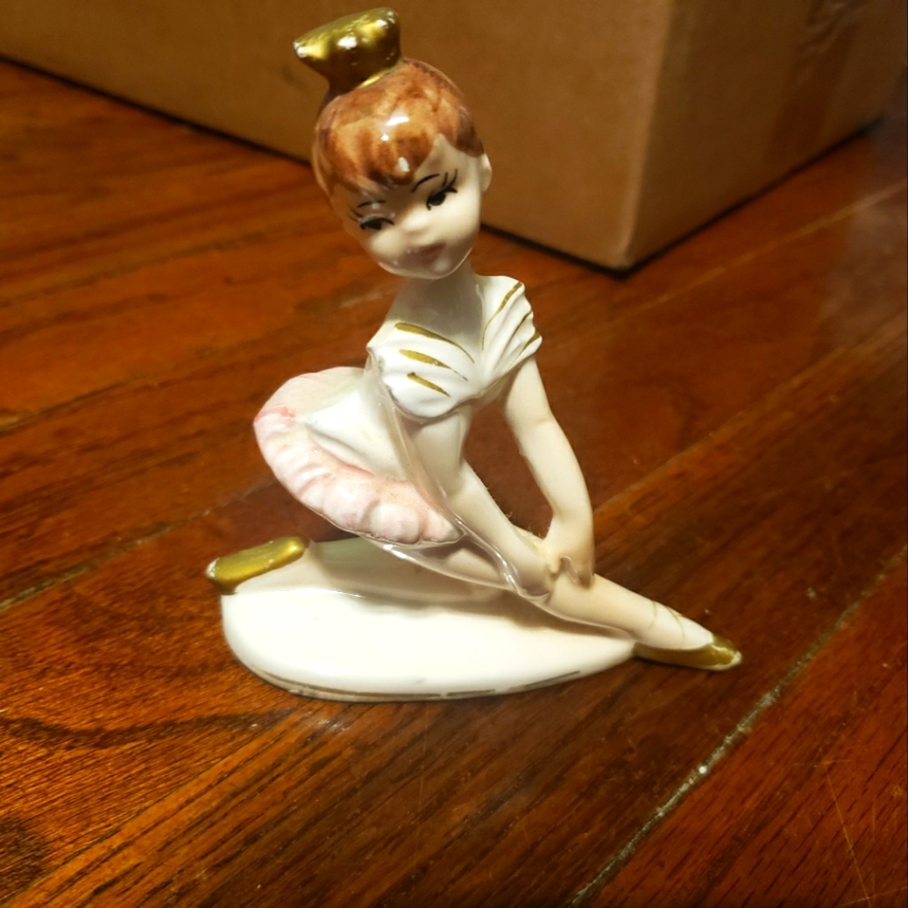 Vintage J.L. Company Porcelain Ballerina